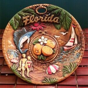 Vintage 1970s Florida Ceramic Souvenir Wall Hanging Plate 6.5" Diameter